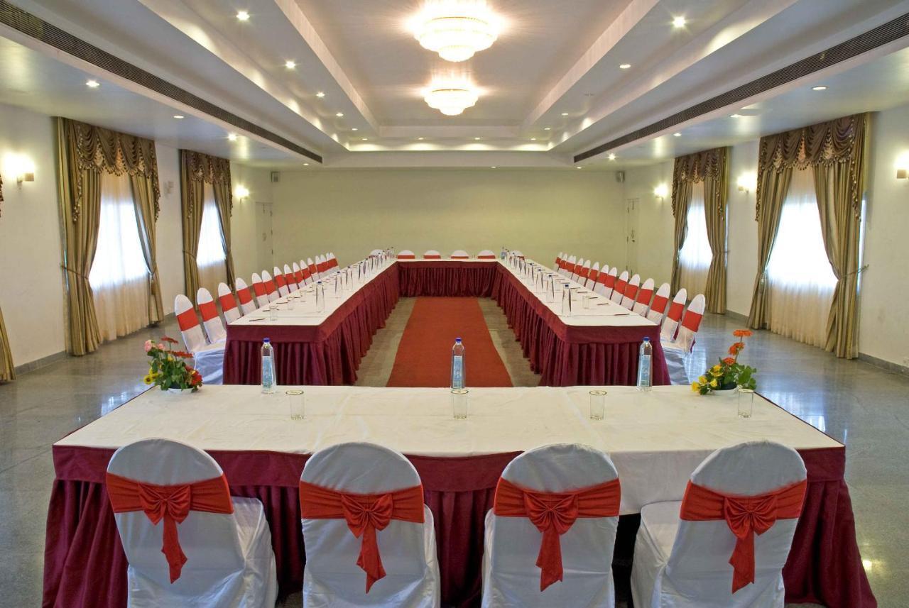 Kr Inn Hotel & Convention Centre Bangalore Buitenkant foto