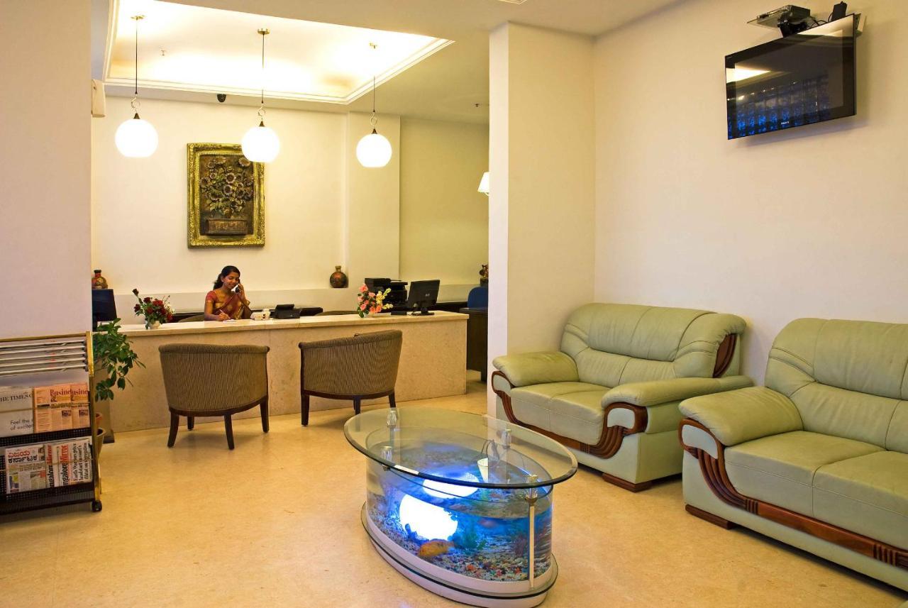 Kr Inn Hotel & Convention Centre Bangalore Buitenkant foto