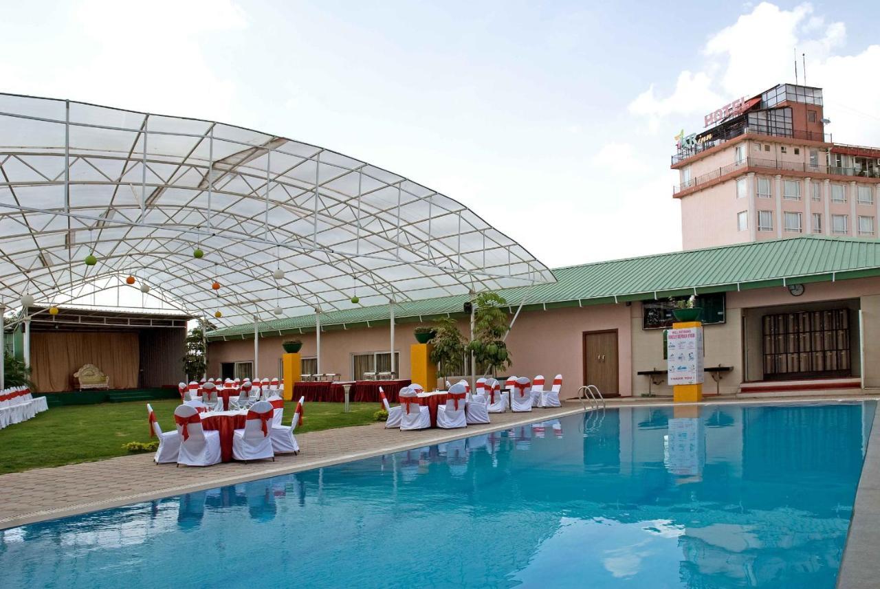 Kr Inn Hotel & Convention Centre Bangalore Buitenkant foto