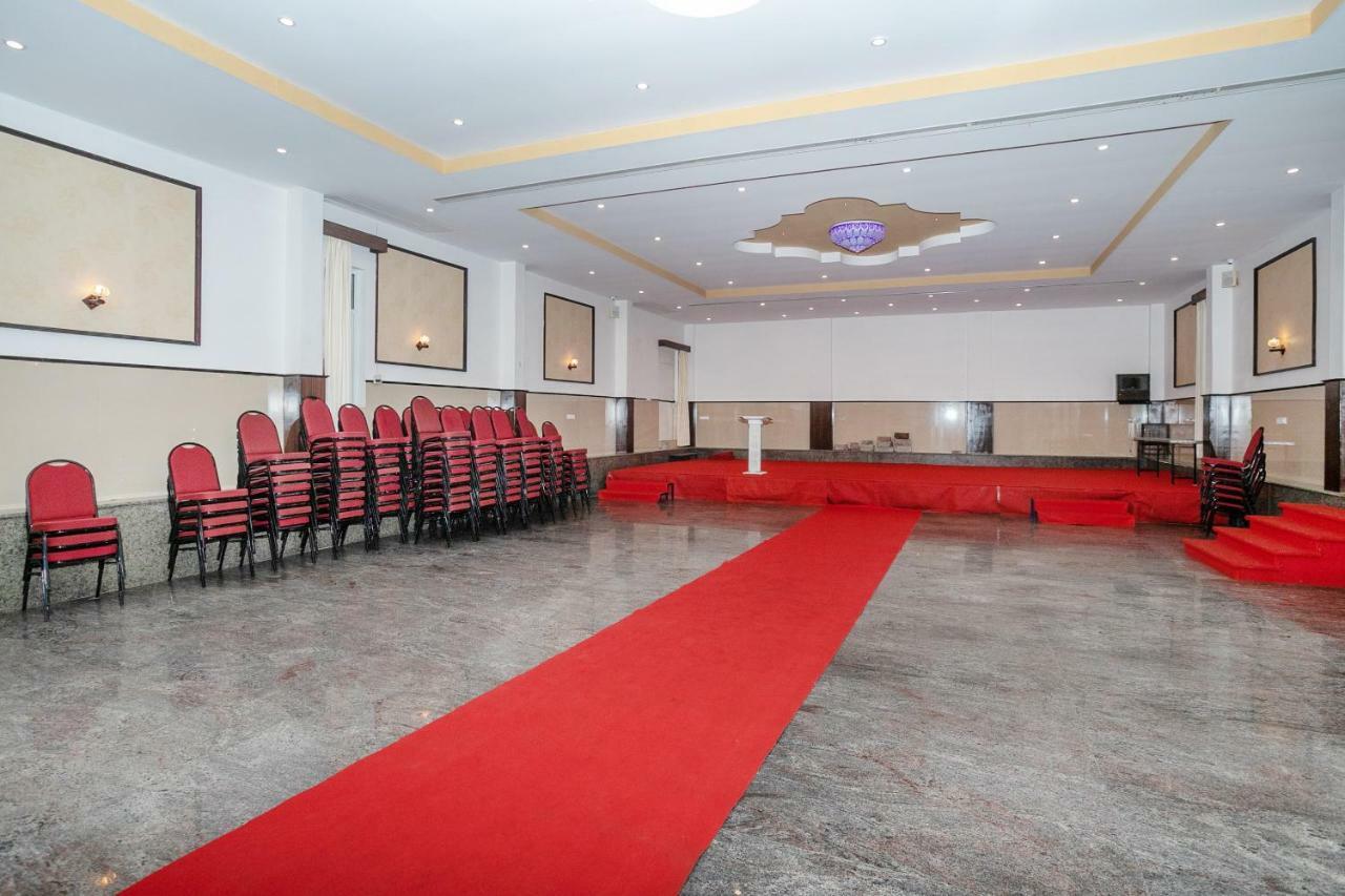 Kr Inn Hotel & Convention Centre Bangalore Buitenkant foto