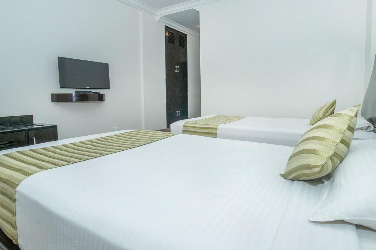 Kr Inn Hotel & Convention Centre Bangalore Buitenkant foto
